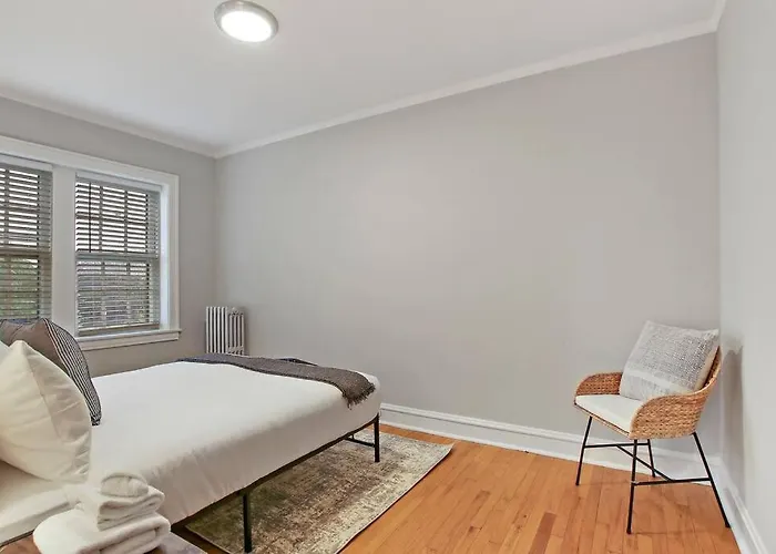 2br Well-furnished - Lockwood 3 *
