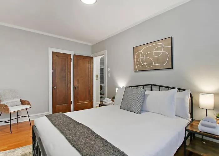 Апартаменты 2br Well-furnished - Lockwood 3 *